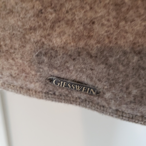 Giesswein Women's Size 12 Wool Mountain Sheep Sweater Animal Applique Cardigan - Picture 3 of 6